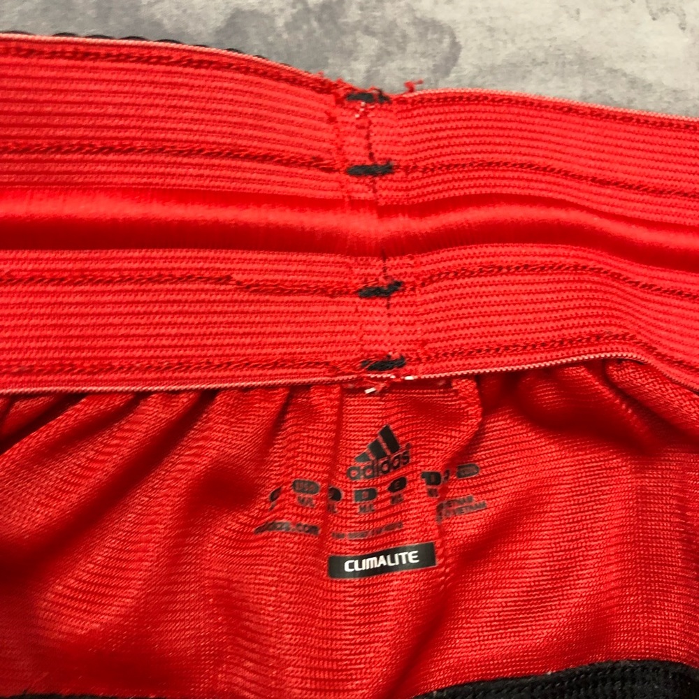 Addias Climalife running shorts  M/L - Picture 4 of 7